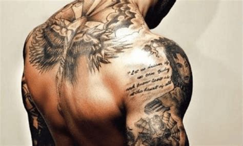 tatuajes de famosos hombres|+ de 100 Fotos de Tatuajes de Famosos: Fotos de tatuajes hombres